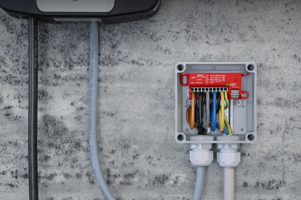 Elektrikli Araç Şarj İstasyonlarında Topraklama Zorunluluğu ve Güvenlik